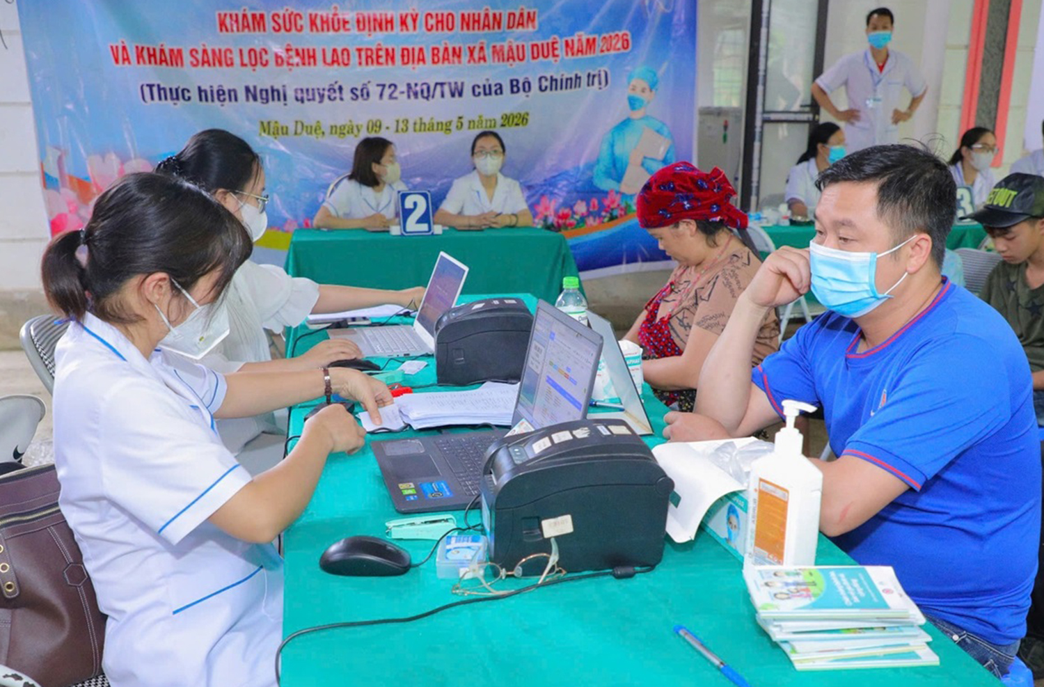 Gần 2.000 người dân vùng cao được khám sức khỏe, sàng lọc lao miễn phí